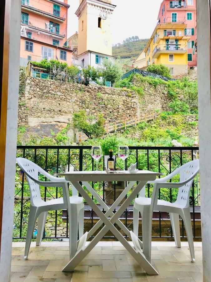 Lory'S Suite มานารอลา ภายนอก รูปภาพ